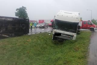 Tragiczne zderzenie busa z ciężarówką w Adamówce