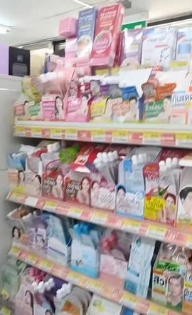Pięcioraczki na zakupach w Tajlandii 