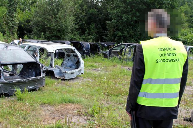 Wielka akcja stołecznej policji. Odnaleziono setki skradzionych aut i części