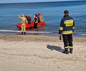 Akcja poszukiwawcza na plaży w Kołobrzegu