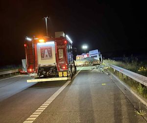 Wypadek dostawczaka na autostradzie A1