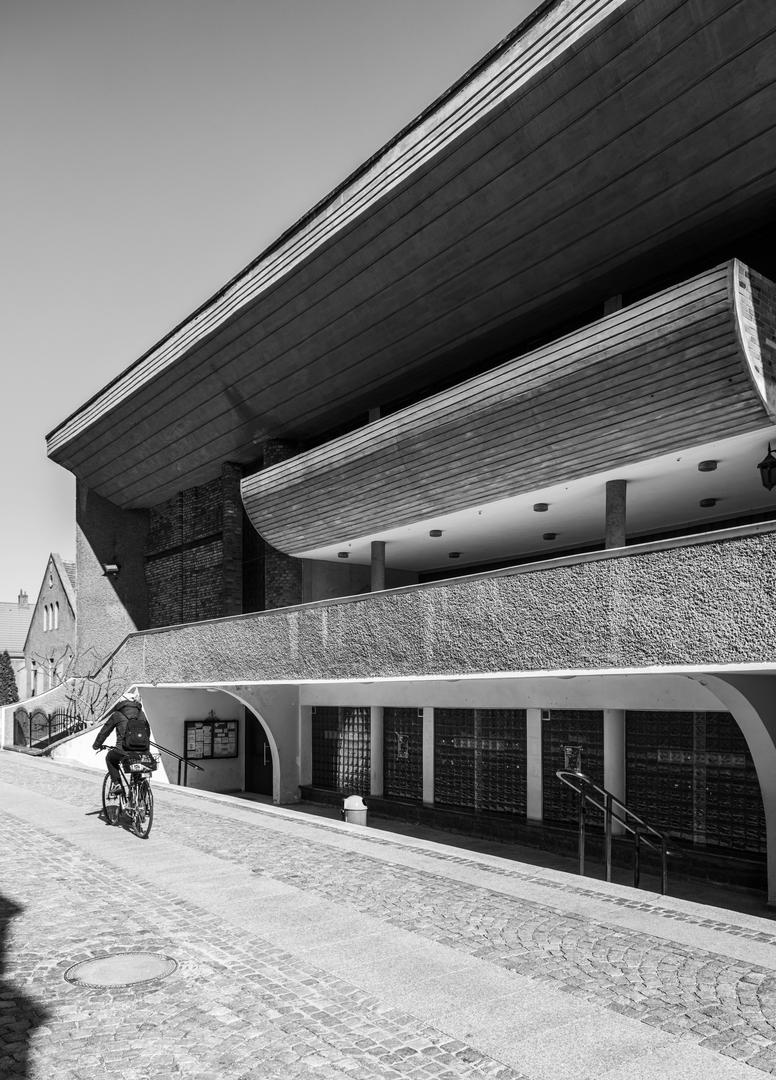 Dom parafialny im. Jana Pawła II przy parafii Wniebowzięcia Najświętszej Maryi Panny 6