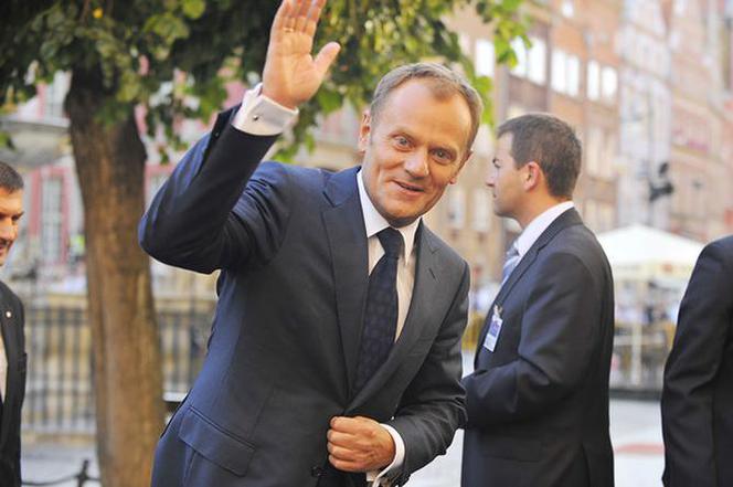 Donald Tusk (53 l.) - 664 000 zł