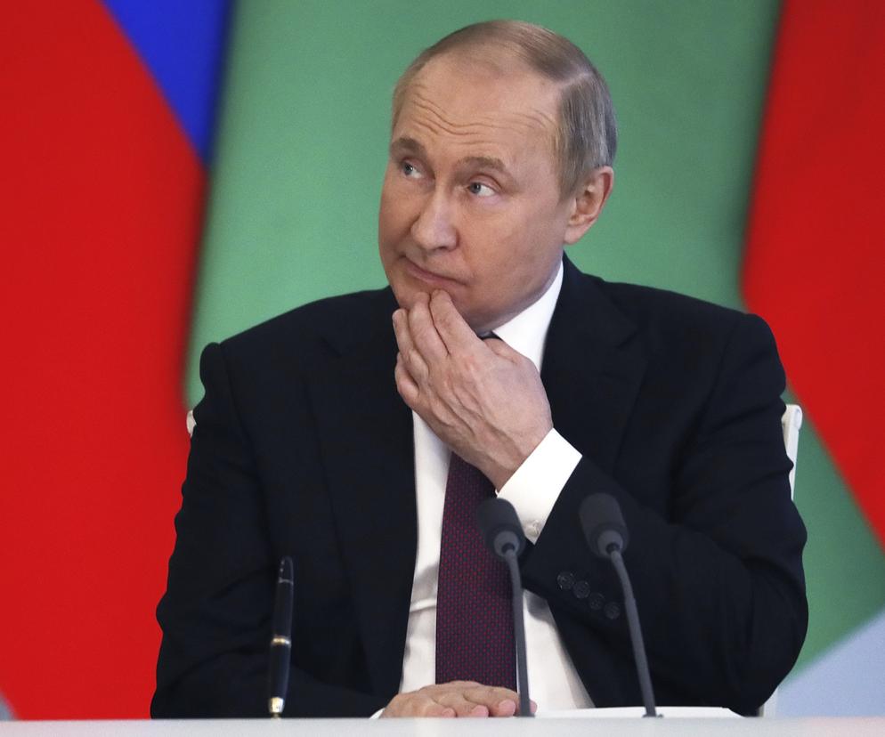 Żeby się spotkać z Putinem trzeba przejść badania i kwarantannę - tak bardzo boi się o swoje zdrowie