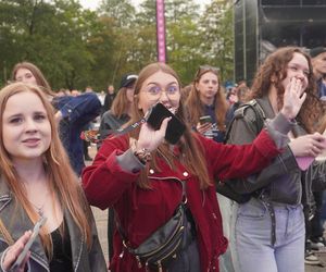 Kortowiada 2025. Koncerty na Plaży Kortowskiej przyciągnęły tłumy. Tak wyglądał drugi dzień imprezy!