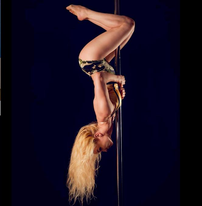 Mistrzyni klepania po pupie wybrana 