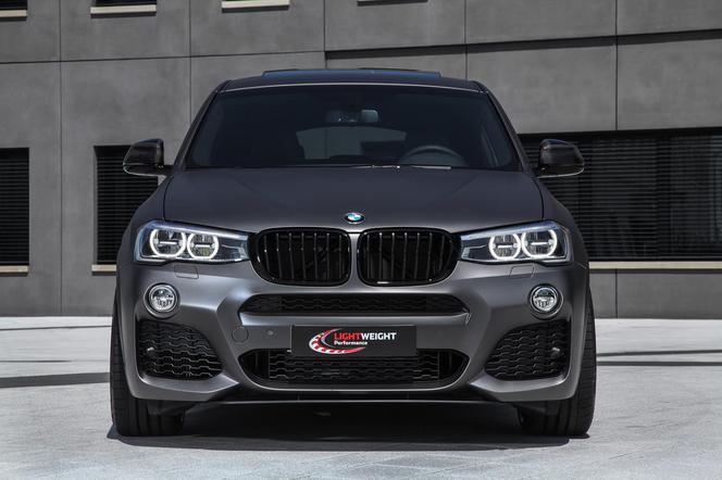 BMW X4 po tuningu Lightweight