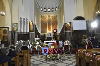 Pogrzeb Franciszka Pieczki. Prezydent i przedstawiciele rządu biorą udział w uroczystościach