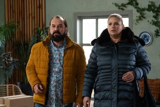 Barwy szczęścia, odcinek 3210: Grzelakowie przyłapią Romeo z Eweliną! Zrobią to w ich sklepie - ZDJĘCIA