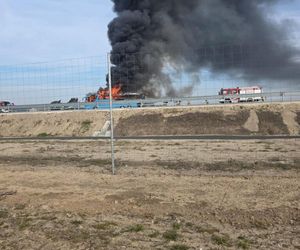 Pożar autokaru z dziećmi na A2