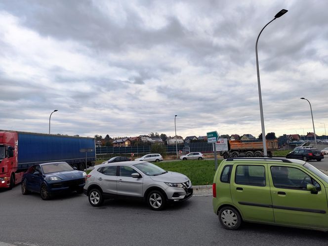 Kraków stanął w korkach. Drogi dojazdowe zablokowane