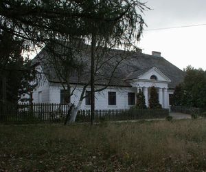 Niezwykła wieś w Łódzkiem, którą pokochał Jarosław Iwaszkiewicz
