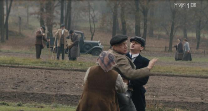 Stulecie Winnych, sezon 2, odc. 22: Kazia (Katarzyna Kwiatkowska), Władek (Arkadiusz Janiczek), Jasiek (Patryk Szwichtenberg)