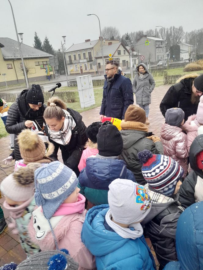 Na rynku w Mordach stanęła choinka