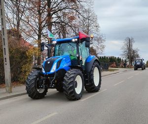 Rolnicy wyszli na ulice. Rozpoczął się protest w woj. łódzkim. „Opłacalność jest na krytycznym poziomie”