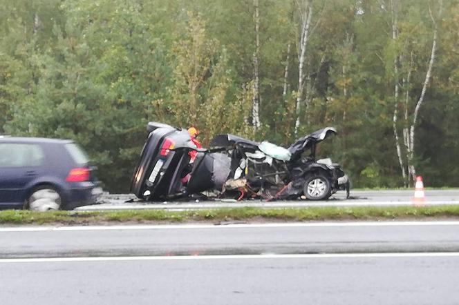 Na DK1 w Brudzowicach zginęła jedna osoba, 5 osób jest rannych