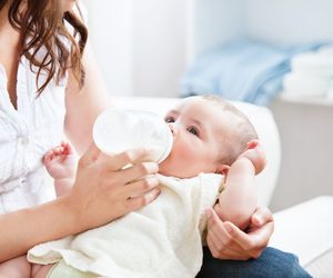 DIETA dla NIEMOWLĄT, czyli jak i kiedy wprowadzać nowe potrawy