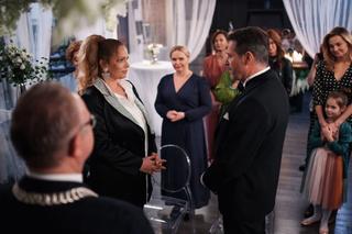 	Przyjaciółki 21 sezon odc. 243. Inga (Małgorzata Socha), Anka (Magdalena Stużyńska), Zuza (Anita Sokołowska), Patrycja (Joanna Liszowska), Wiktor (Paweł Deląg)