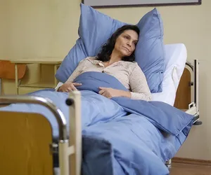 Pierwsza miłość, odcinek 3523: Izabela w szpitalu po próbie samobójczej będzie miała tylko jedno życzenie - ZDJĘCIA