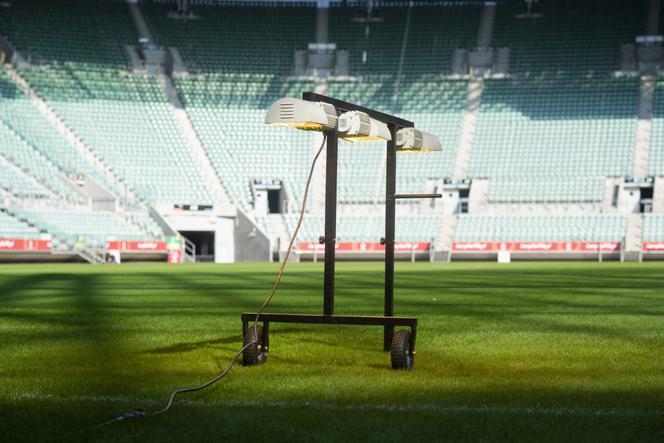 Szykują stadion we Wrocławiu na mecz Polska - Irlandia