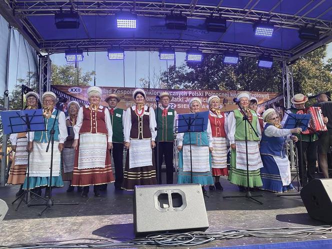 Tęcza Warmii z sukcesem na Festiwalu Folkloru w Piasecznie 