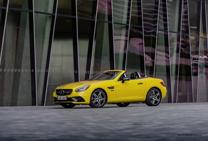 Mercedes-Benz SLC 300 Final Edition