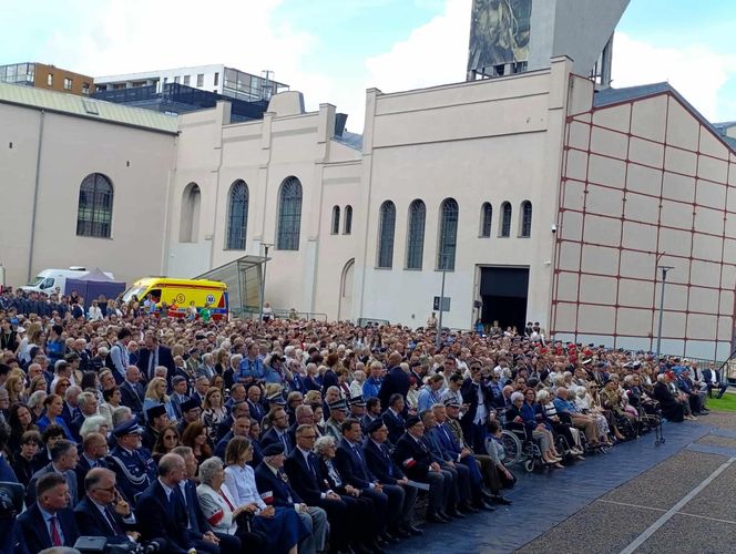 81. rocznica Powstania Warszawskiego. Prezydent Duda wręczył odznaczenia powstańcom