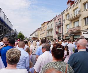 Boże Ciało 2024. Tłumy wiernych przeszły w procesji ulicami Białegostoku