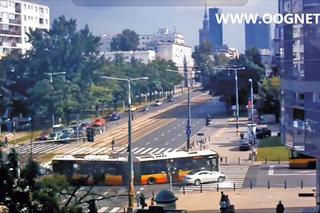 Tak mercedes taranuje autobus