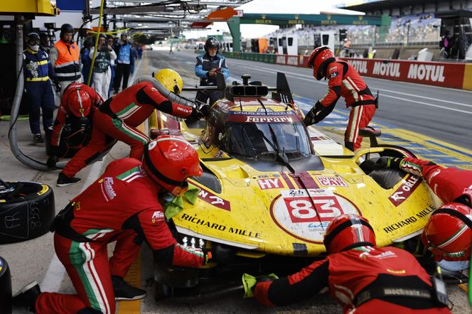Taki zegarek dostał Robert Kubica za wygranie Le Mans