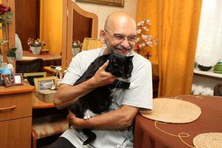 Mariusz Czajka. Mieszkam z mamą i z kotem