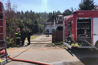 Pożar domu w Kłodawie. Nie żyje mężczyzna, który pomagał w gaszeniu