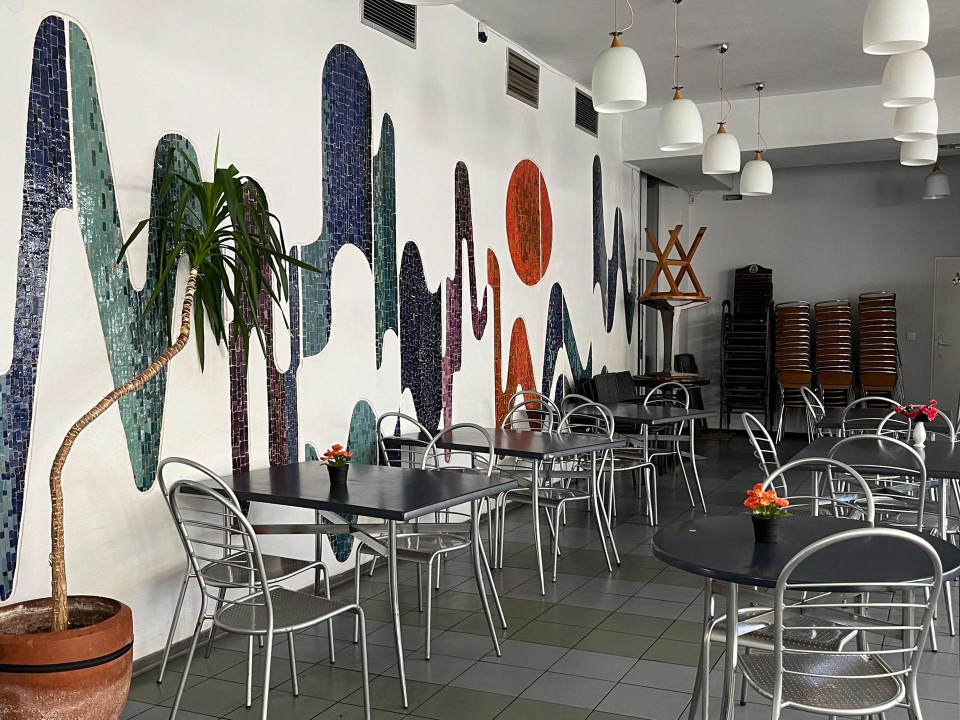 Mozaika w Barze Alpejskim w Warszawie