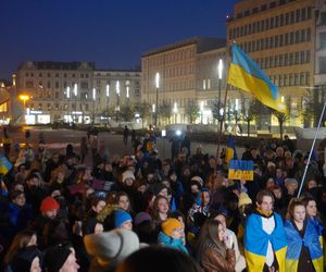 Manifestacja w trzecią rocznicę wybuchu wojny w Ukrainie