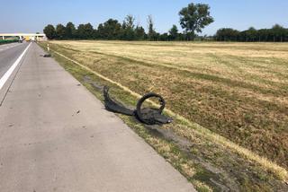 Niebezpieczny incydent podczas wzmożonych kontroli. Opona wybuchła pod nosem funkcjonariuszy ITD