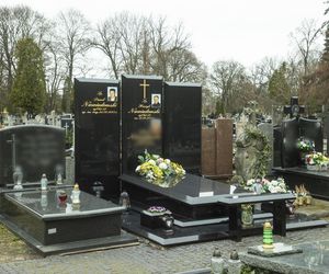 Sprawdziliśmy, gdzie spoczywają najwięksi zbrodniarze. Groby morderców i prawdziwych gangsterów na Mazowszu