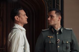 Zatoka szpiegów 2, odcinek 19. Bergman (Paweł Ławrynowicz), Franz (Bartosz Gelner) 