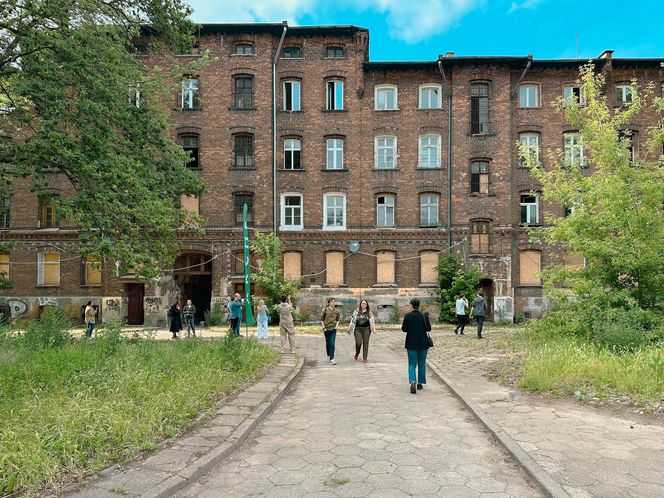 Zabytkowe famuły Izraela Poznańskiego w Łodzi 