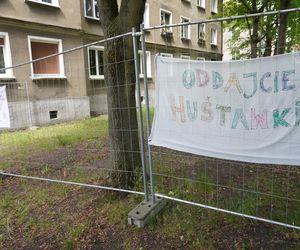 Ogrodzony plac zabaw na Winogradach