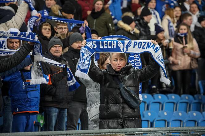 Kibice na meczu Lech Poznań - Widzew Łódź bawili się świetnie. Humory popsuli im piłkarze Kolejorza 