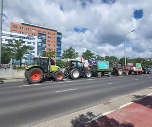 Rolnicy po raz kolejny wyjechali na ulice Poznania! Są utrudnienia dla kierowców