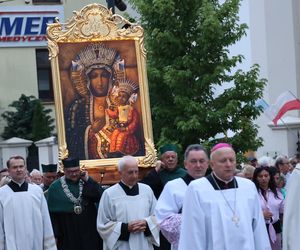 76. rocznica Cudu Lubelskiego. Procesja różańcowa w centrum Lublina