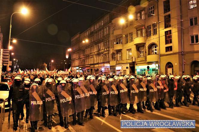 Marsz Niepodległości we Wrocławiu. 11 osób usłyszało zarzuty