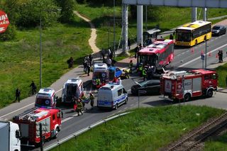 Stargard: 12 poszkodowanych po zderzeniu autobusu z samochodami. WIDEO z monitoringu