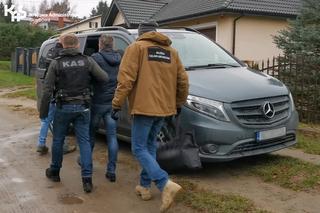 Warmińsko-mazurska KAS rozbiła zorganizowaną grupę przestępczą. Są kolejne zatrzymani