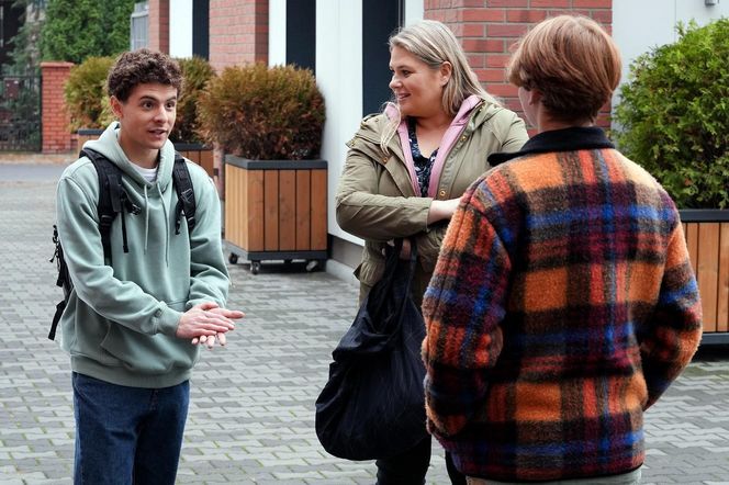 Barwy szczęścia, odcinek 2979: Aldona wymusi na Aleksie zmianę szkoły! Borysa przerazi zachowanie żony - ZDJĘCIA