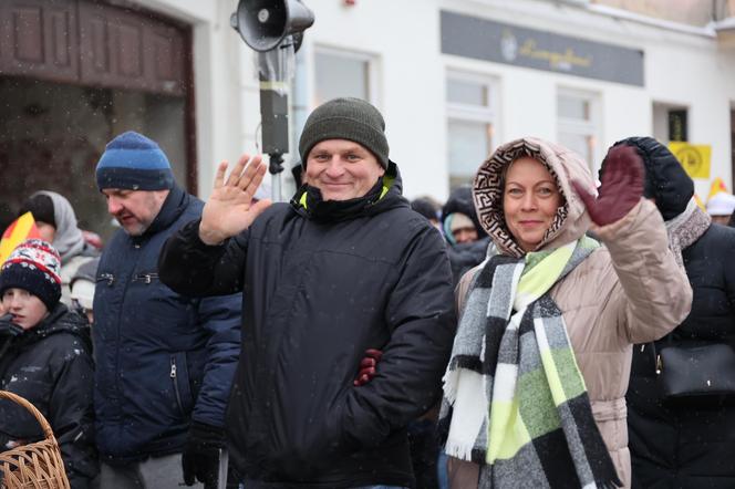 Orszak Świętego Mikołaja 2023 przeszedł przez Lublin. Było śnieżnie i radośnie! 