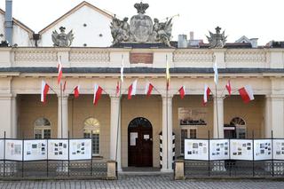 W miejscu budowy Muzeum Powstania Wielkopolskiego ruszają prace rozbiórkowe