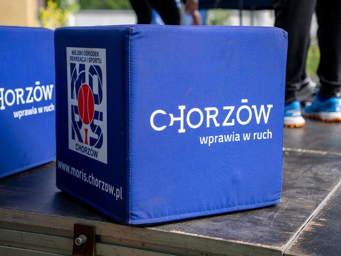 Sportowe emocje w Chorzowie. 150 biegaczy wystartowało w 6. edycji Chorzowskiej Dychy