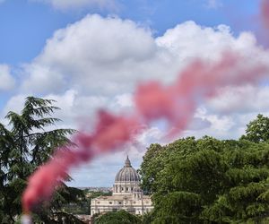 Z OSTATNIEJ CHWILI: Rozpoczęło się konklawe 2025 – kardynałowie złożyli przysięgę w Kaplicy Sykstyńskiej